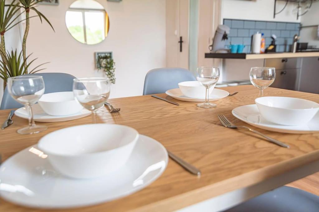 "Le Chaleureux" Appartement Pour 4 Personnes Isles-sur-Suippe Dış mekan fotoğraf