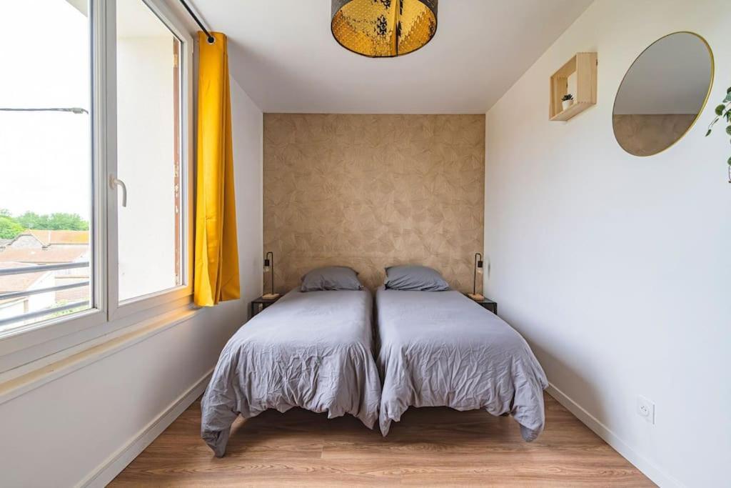 "Le Chaleureux" Appartement Pour 4 Personnes Isles-sur-Suippe Dış mekan fotoğraf