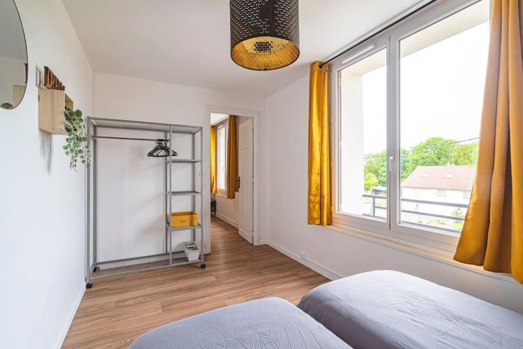 "Le Chaleureux" Appartement Pour 4 Personnes Isles-sur-Suippe Dış mekan fotoğraf